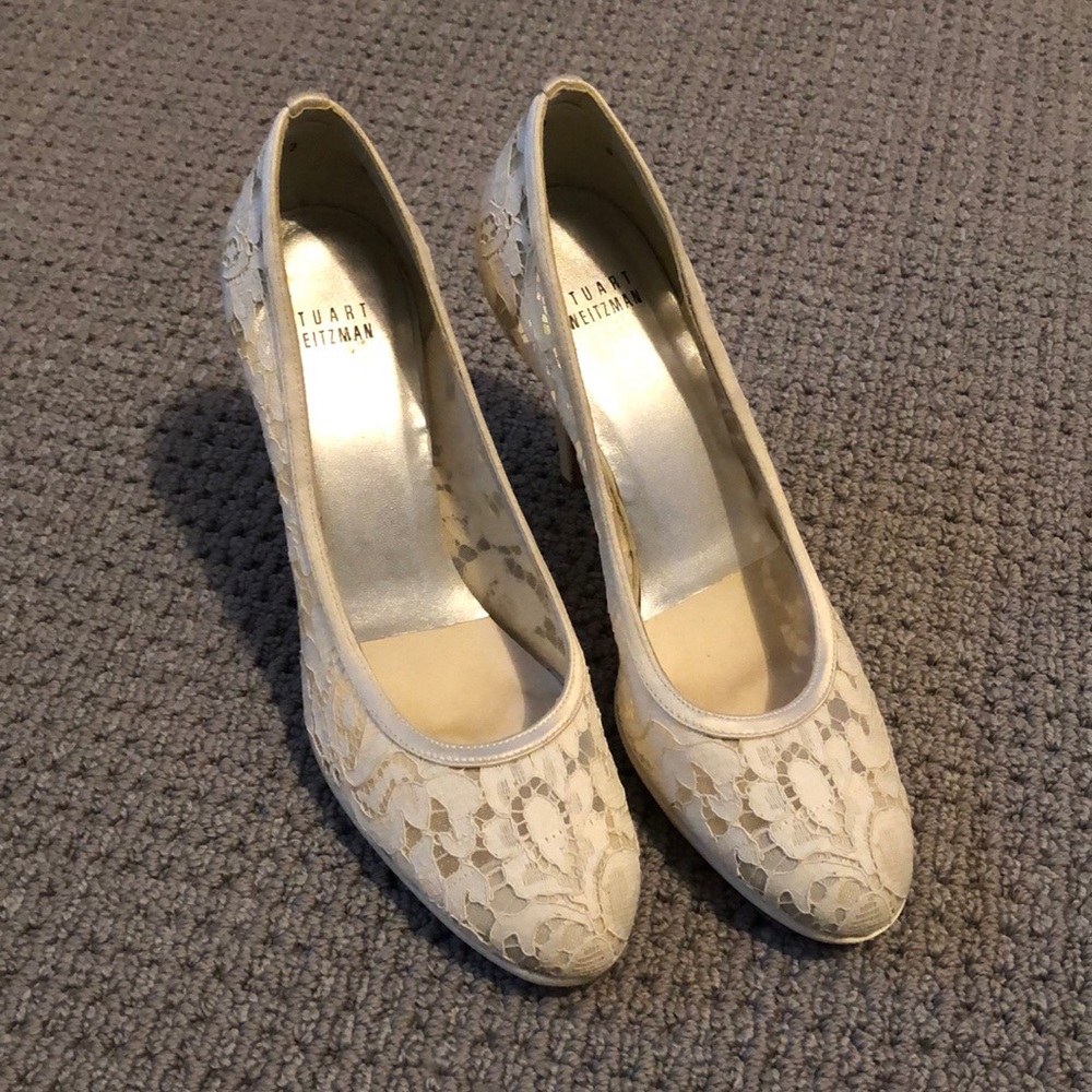Stuart Weitzman lace pumps size 8M